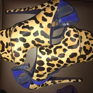 London trash cheetah heels